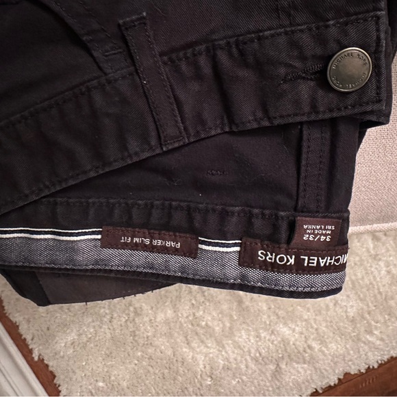 Michael Kors Parker Slim Fit jeans. 4 pair. $32.00 each pair - Picture 2 of 3